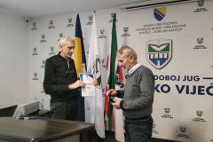 IMG-b76c1c93080638598999aef2a7798cb0-V
